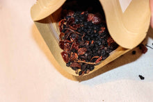 Load image into Gallery viewer, Organic Elderberry Syrup Kit